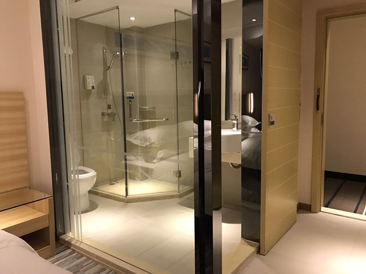 See U Select Hotel Wuhan Exterior photo